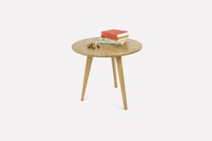 Round coffee table / 60